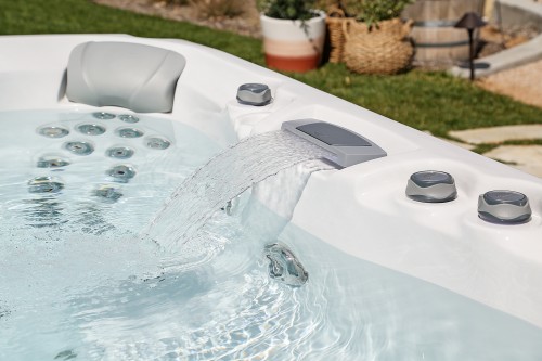 hot-tub-aromatherapy