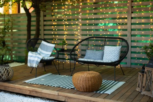 backyard-decor-holiday