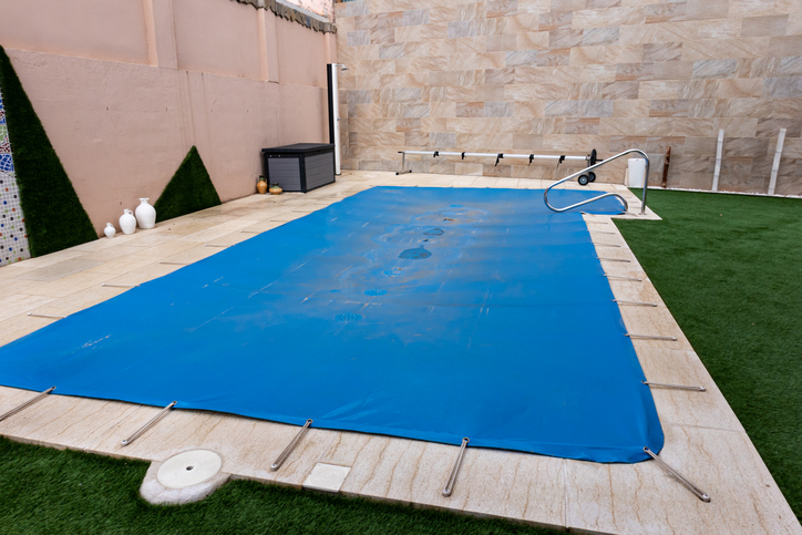 pool maintenance - safety pool cover